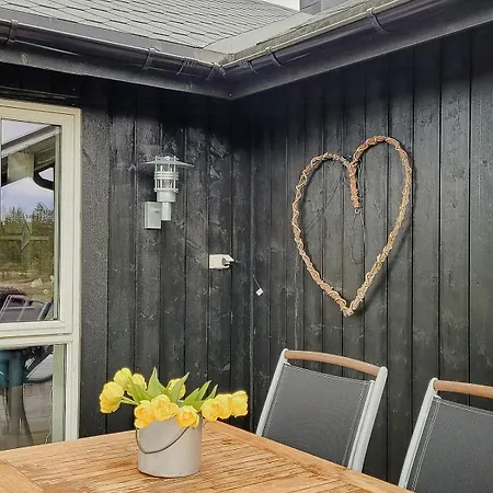 With Jacuzzi * Sandvika (Trondelag)